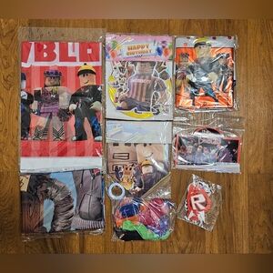 . .Roblox Themed Party Supplies Set